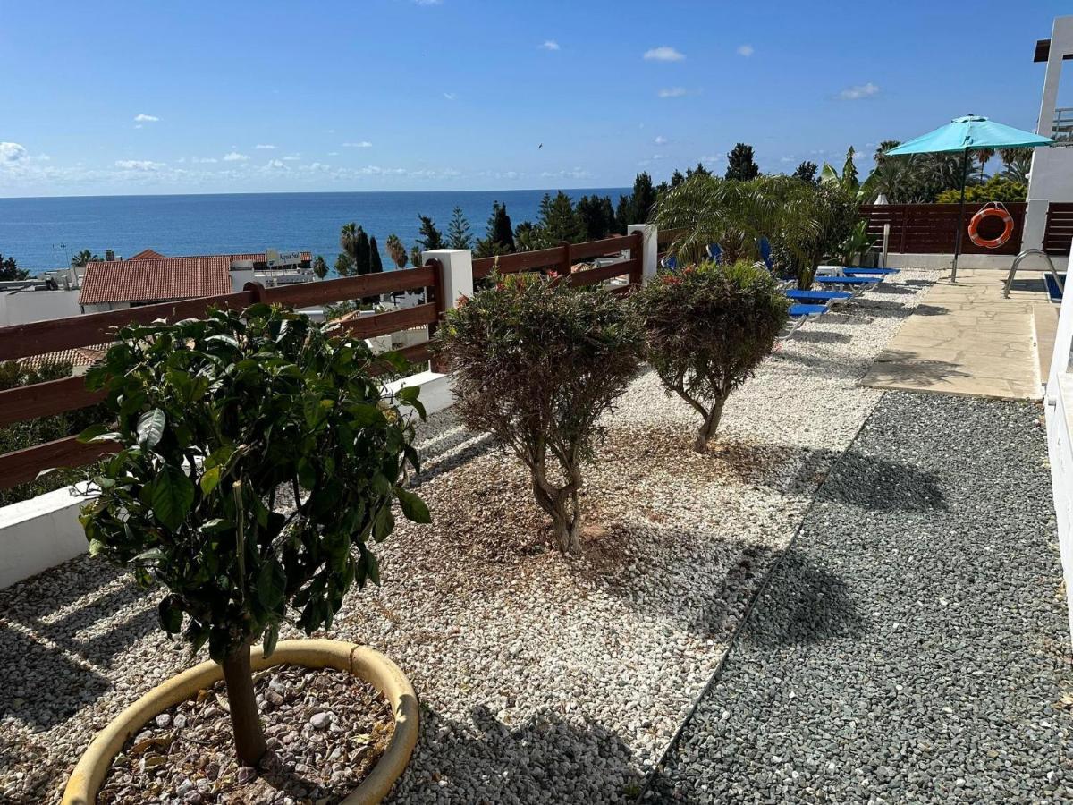Villa Aqua Sunrise 1Km From Beach With Sea Views Coral Bay Exterior photo
